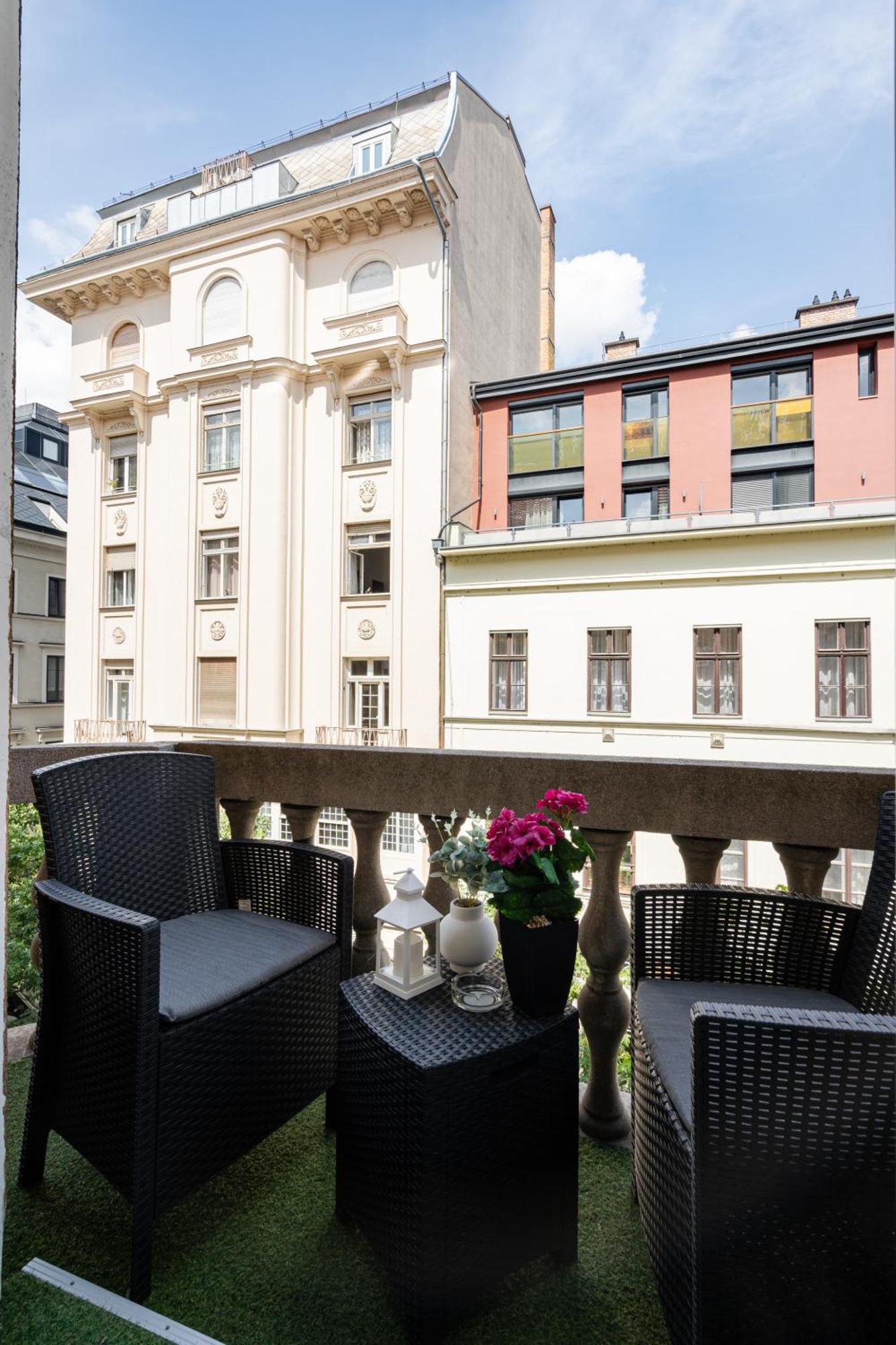 Kiraly 35 Luxury Apartment With Free Parking Budapest Exterior foto