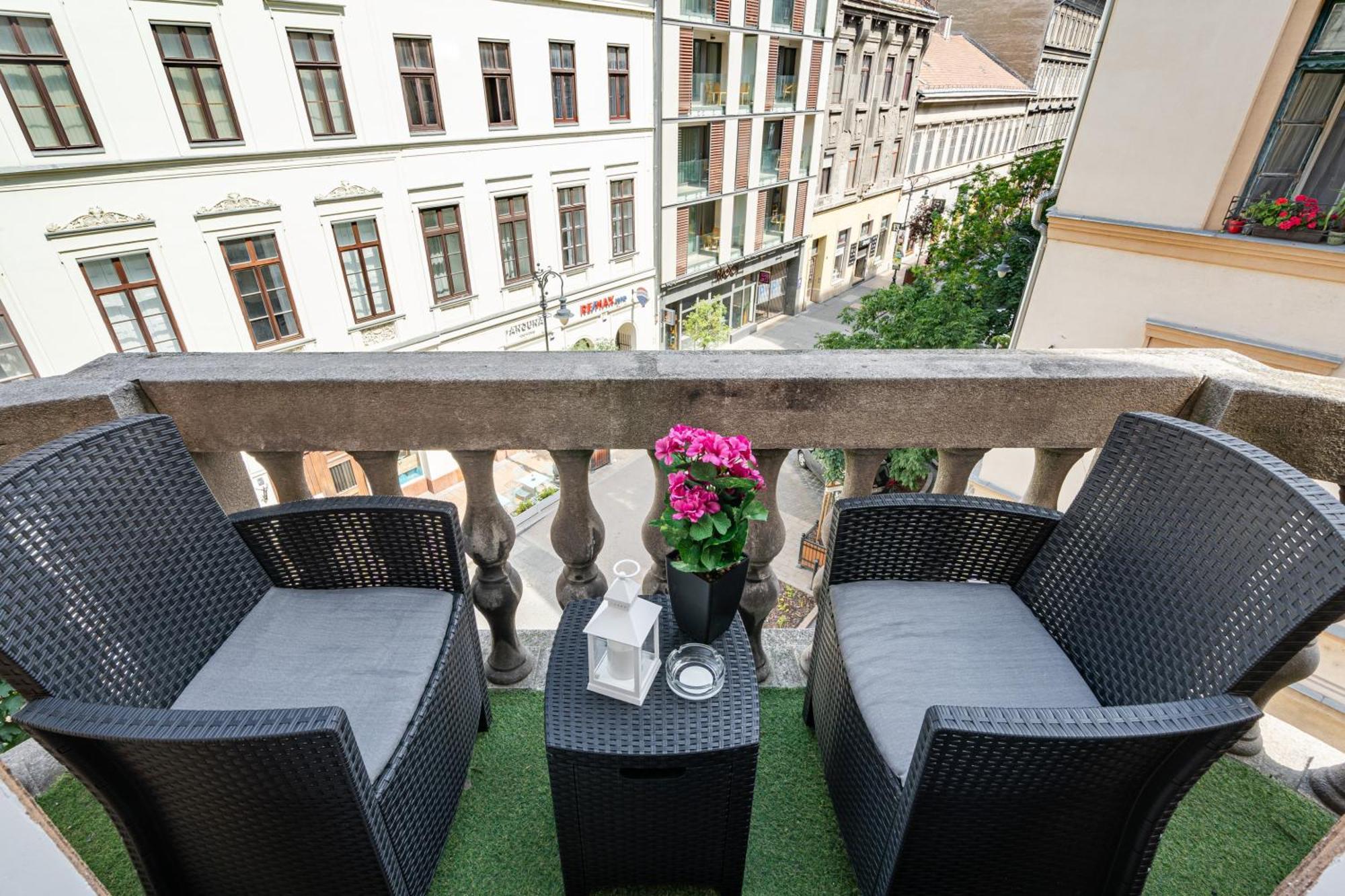 Kiraly 35 Luxury Apartment With Free Parking Budapest Exterior foto